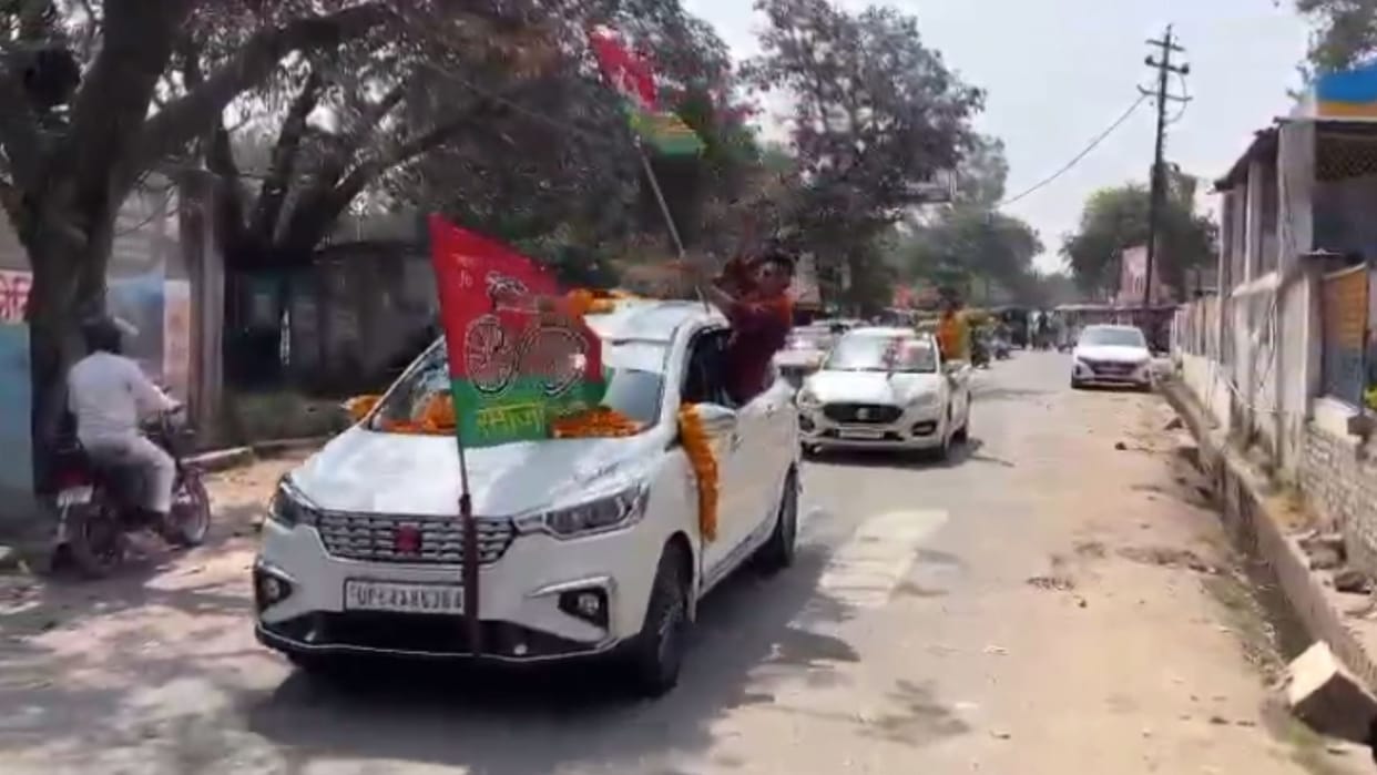 youth stunting video viral of Shah Alam convoy in azamgarh