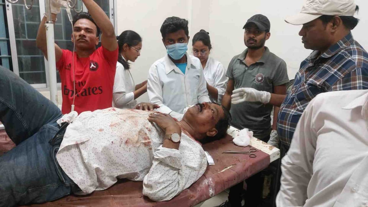 Nalanda News: Journalist going on bike with his wife shot by miscreants