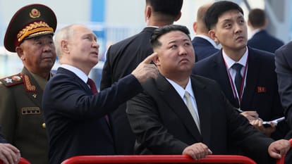 North Korea: रुस की लग्जरी कार में किम जोंग ने लिया रफ्तार का मजा, पुतिन से मिला सबसे महंगा तोहफा Kim Jong rides in luxury Russian limo gifted by Putin