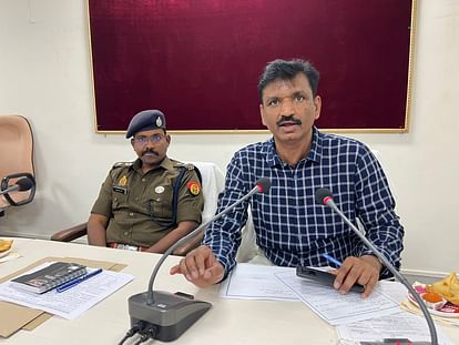 Mau Lok Sabha Election: मऊ के 20 लाख वोटर तय करेंगे घोसी के सांसद के भविष्य का फैसला; 14 जोन और 138 सेक्टर बने Mau Lok Sabha Election 2024 Guidelines issued regarding elections in Mau