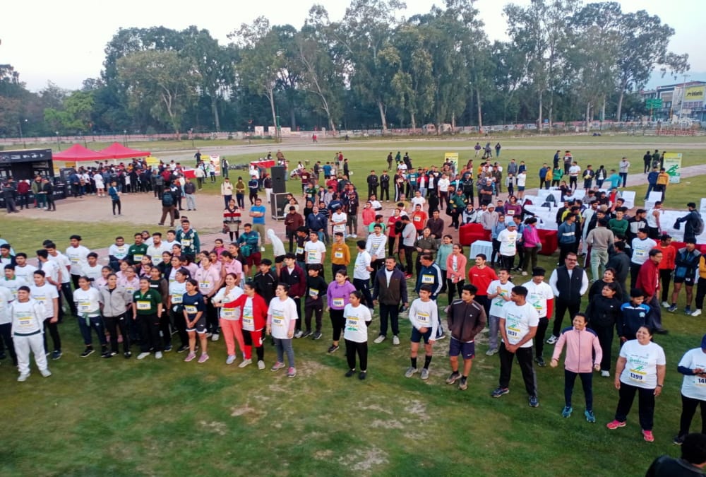 Amar Ujala Foundation Day 2024 Dehradun Youths Run for Environment in Greenathon today in dehradun
