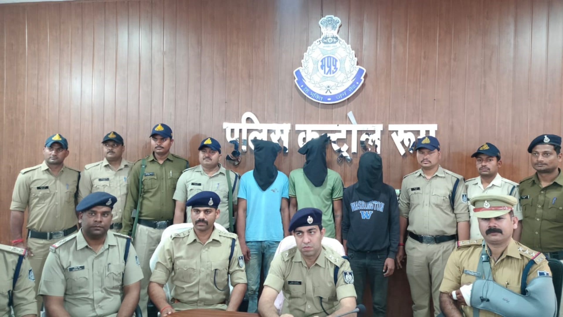 पुलिस की गिरफ्त में लूट और मारपीट के आरोपी