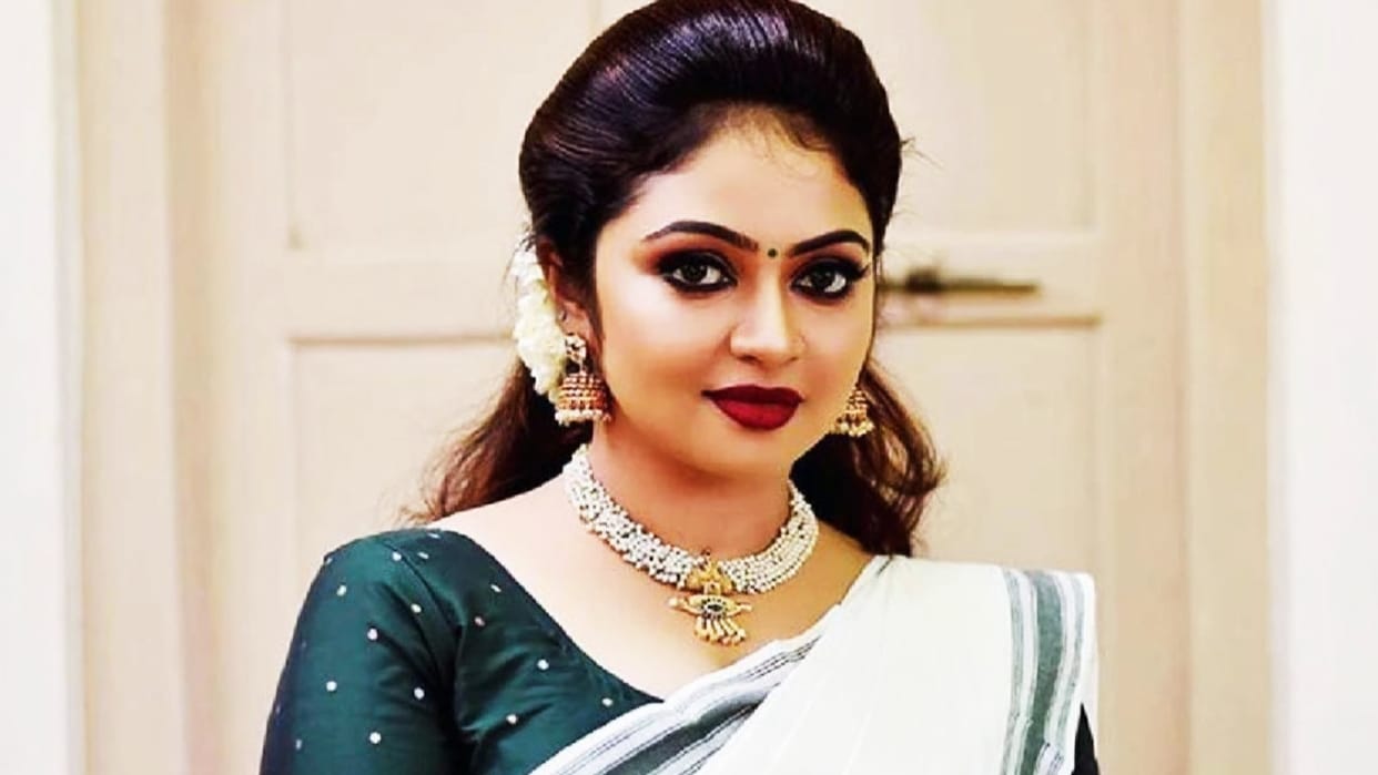 south actress Arundhathi Nair critical on ventilator after road accident sister Arathy gives her health update