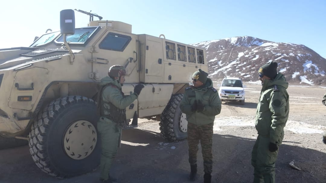 Lt Gen MV Suchindra Kumar visit Super High Altitude Area of Ladakh