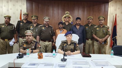 Mahoba: Arms factory busted, made and half made pistols recovered, two accused arrested
