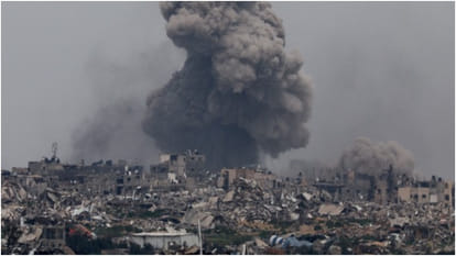 Israel-Hamas War: गाजा में अल शिफा अस्पताल पर इस्राइल की बमबारी, इमारत ढही; आतंकियों के छिपे होने का दावा Israel-Hamas War: Israel bombards Al Shifa Hospital in Gaza, building collapses; Claim of terrorists hiding