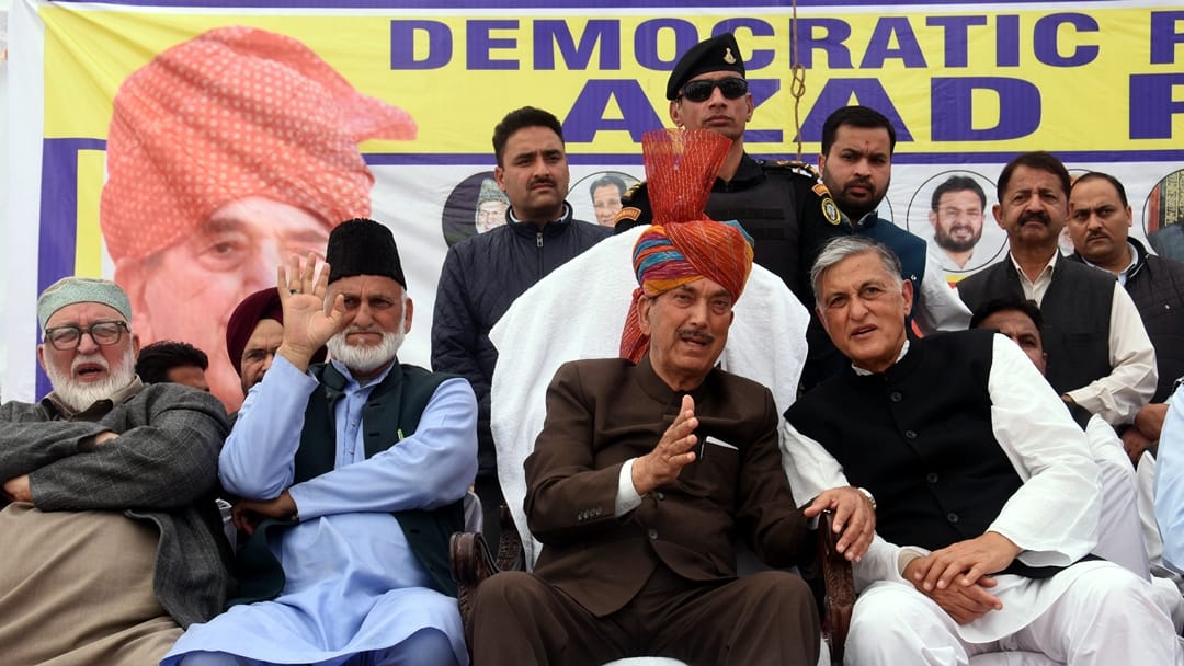 Ghulam Nabi azad said residents of all 22 districts live in Jammu
