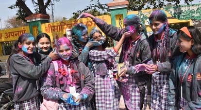 Holi 2024: Steel-brass and silver Pichkari in Moradabad market, demand in Ayodhya along with Mathura-Vrindavan