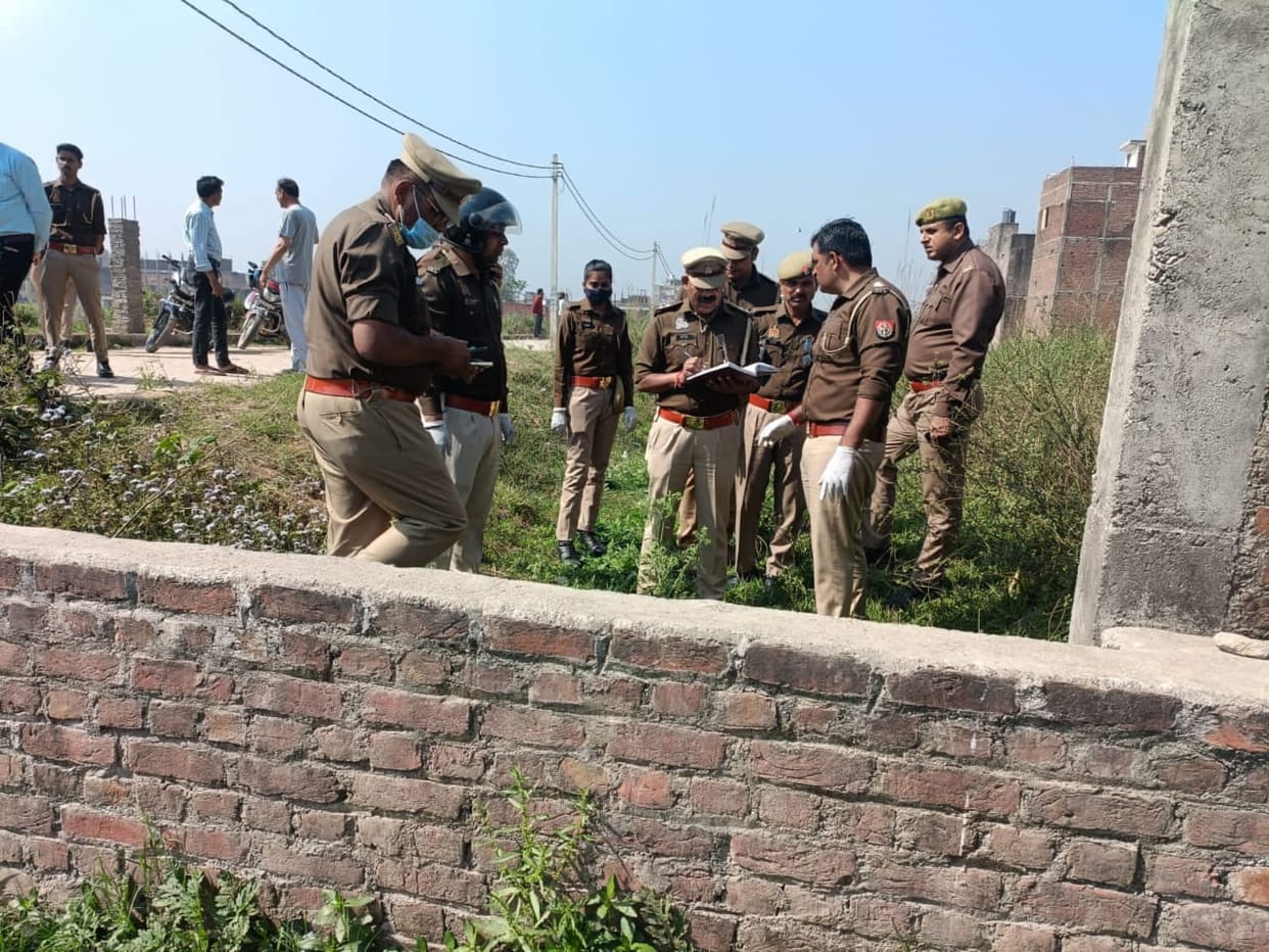 Bijnor: Sensation after the dead body of a girl was found in Najibabad