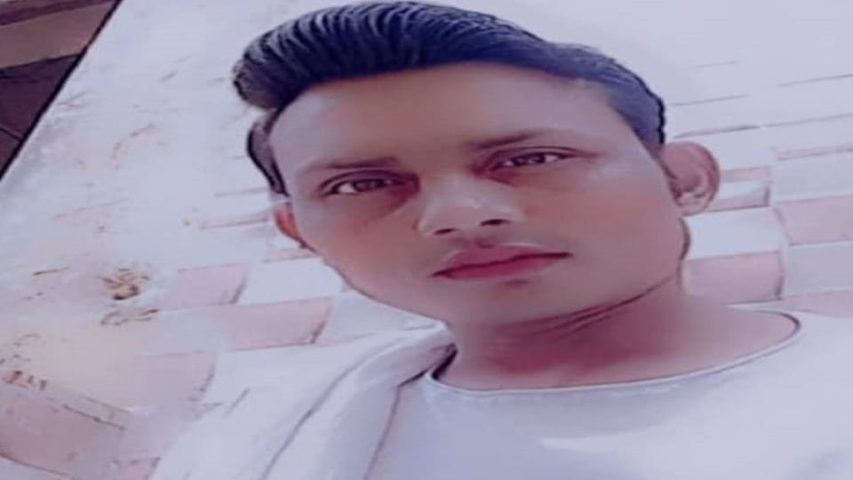 Bike riding youth dies due to collision with unknown vehicle