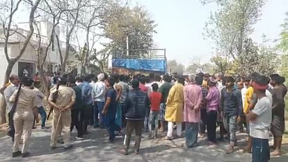 Motihari: Direct collision between truck and tempo, one person died on spot, 2 girls including a minor injured