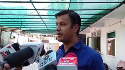 Police has given a reward of Rs 20 thousand to the accused in the kidnapping of a student in Kota.
