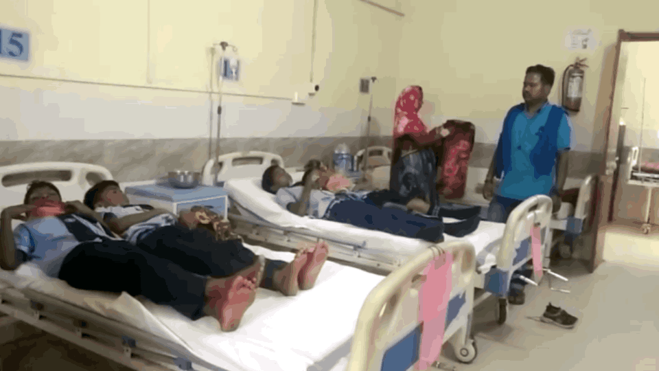 Bees attacked Swami Atmanand Vidyalaya In korba