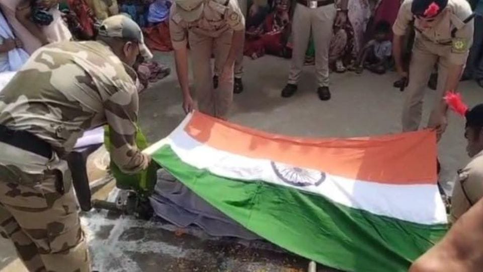 Jawan Arjun Singh cremated with state honors in Korba