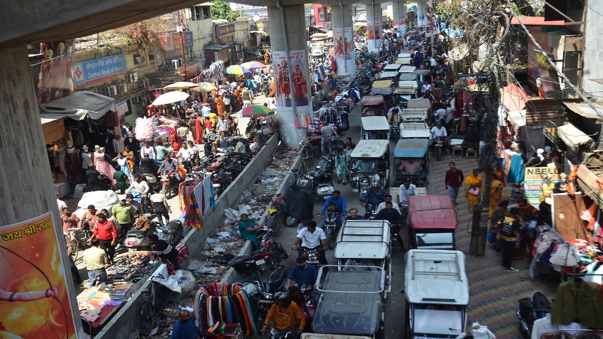 Kutubkhana area faces traffic jam even flyover is built in Bareilly
