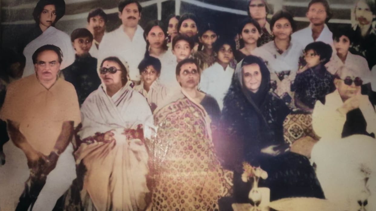 Lok Sabha Elections 2024 When Indira Gandhi learned to make pickles from women of Sonbhadra