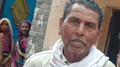 मौत का कारण बनी बीड़ी: चिंगारी गिरने से बिस्तर में लगी आग, 70 साल के बुजुर्ग की जलकर मौत elderly man dies due to bed caught fire due to beedi in budaun