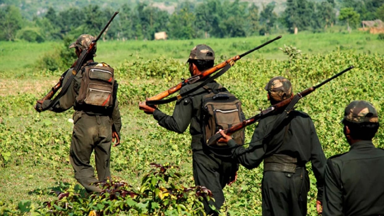 Encounter broke out between security forces And naxals in Chhattisgarh Bijapur