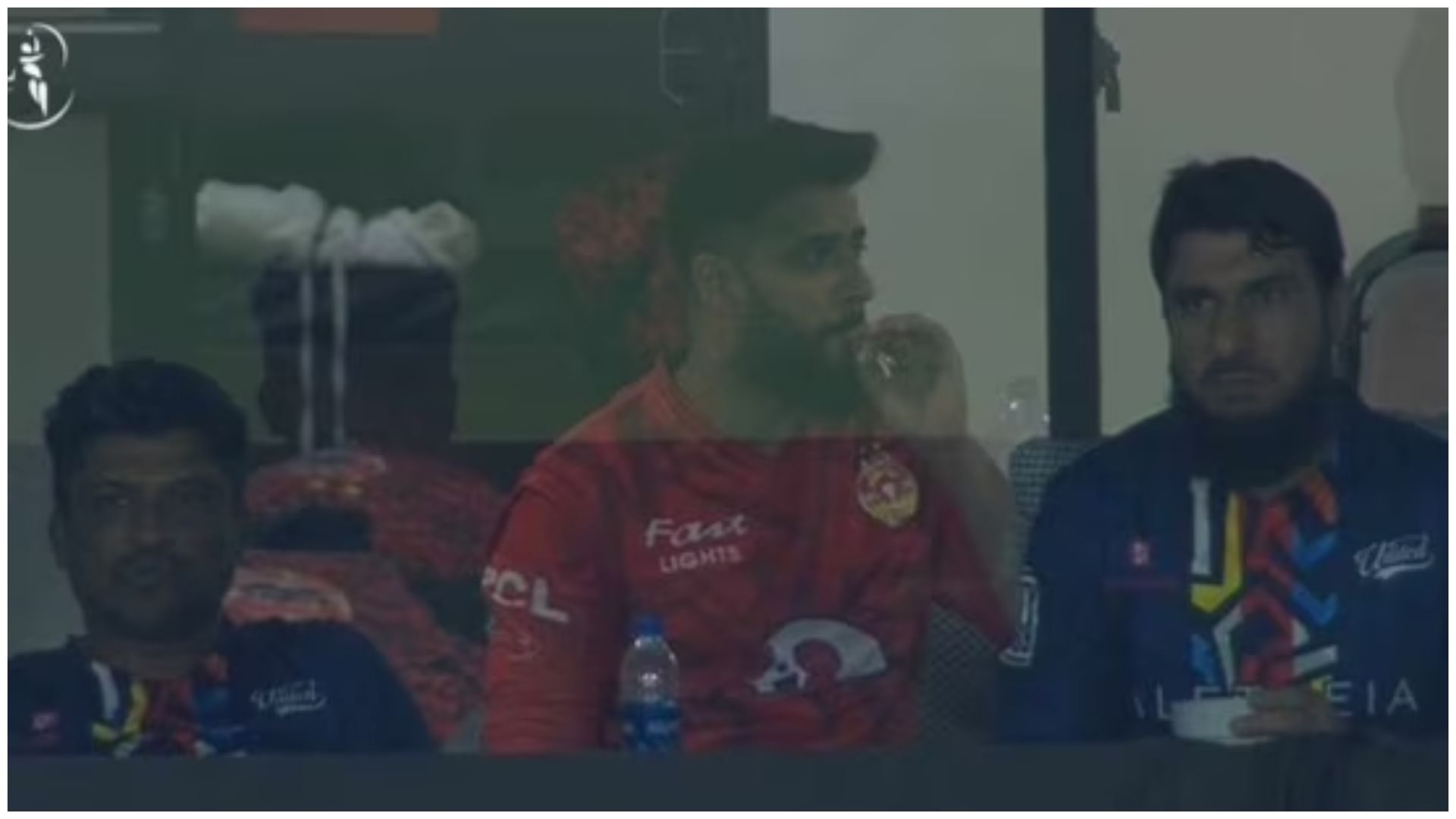 Psl 2024: Imad Wasim Was Seen Smoking In Dressing Room During Final Of ...