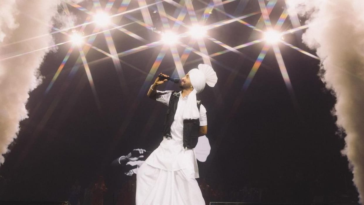 Chamkila star Diljit Dosanjh shared bts clip where actor is seen singing the traditional Mirza in full gusto