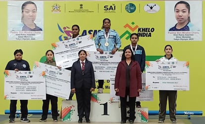 Kangra News: राष्ट्रीय स्तरीय वेटलिफ्टिंग प्रतियोगिता में छत्तीसगढ़ की सोनाली और पंजाब की नवदीप को स्वर्ण Nagrota Bagwan Women's Weightlifting: Sonali of Chhattisgarh and Navdeep of Punjab get gold