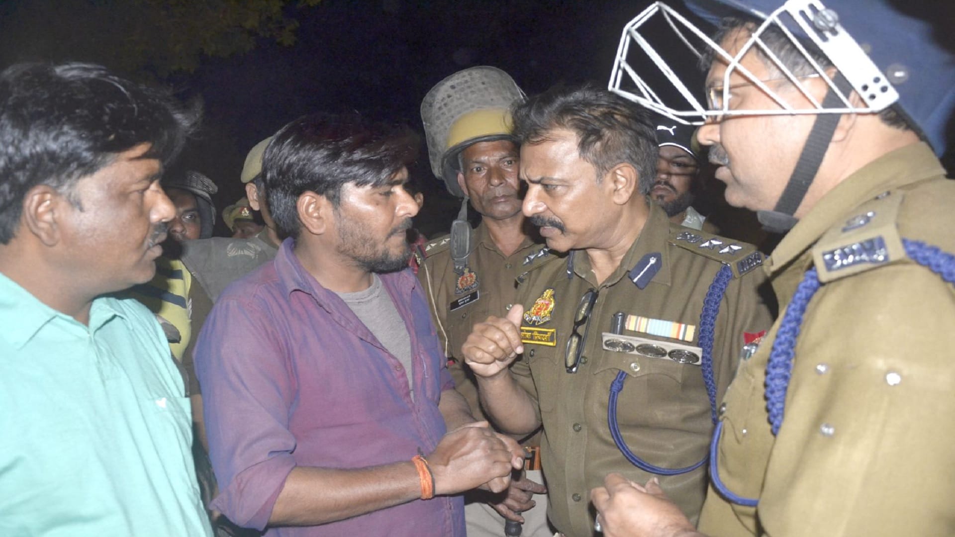 Badaun double murder See shocking incident in 17 pictures Blood scattered all over roof encounter of accused