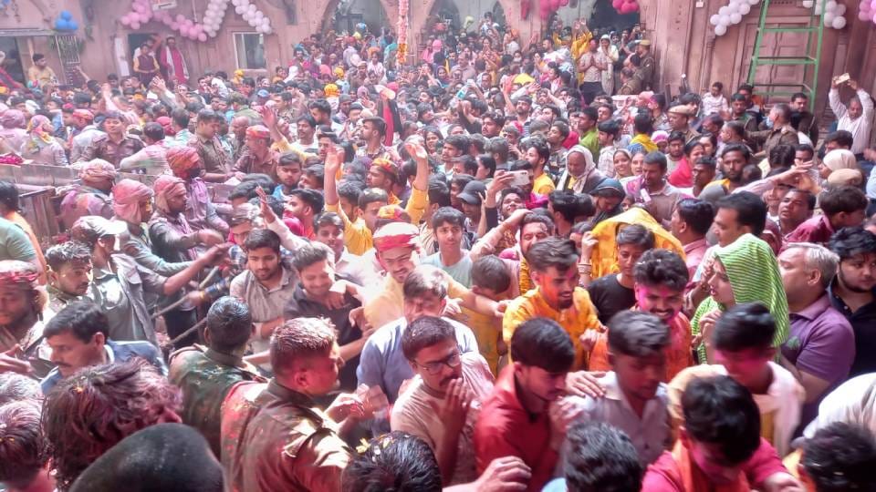 Banke Bihari came out of sanctum sanctorum to play Holi On Rang Bharni Ekadashi procession of devotees