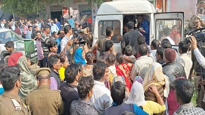 Budaun Case: मुठभेड़ की कहानी... पुलिस की जुबानी, भीड़ से छूटकर भागे थे साजिद और जावेद; ऐसे ढेर हुआ कातिल Budaun Double Murder Case Sajid and Javed ran away from crowd See Photos