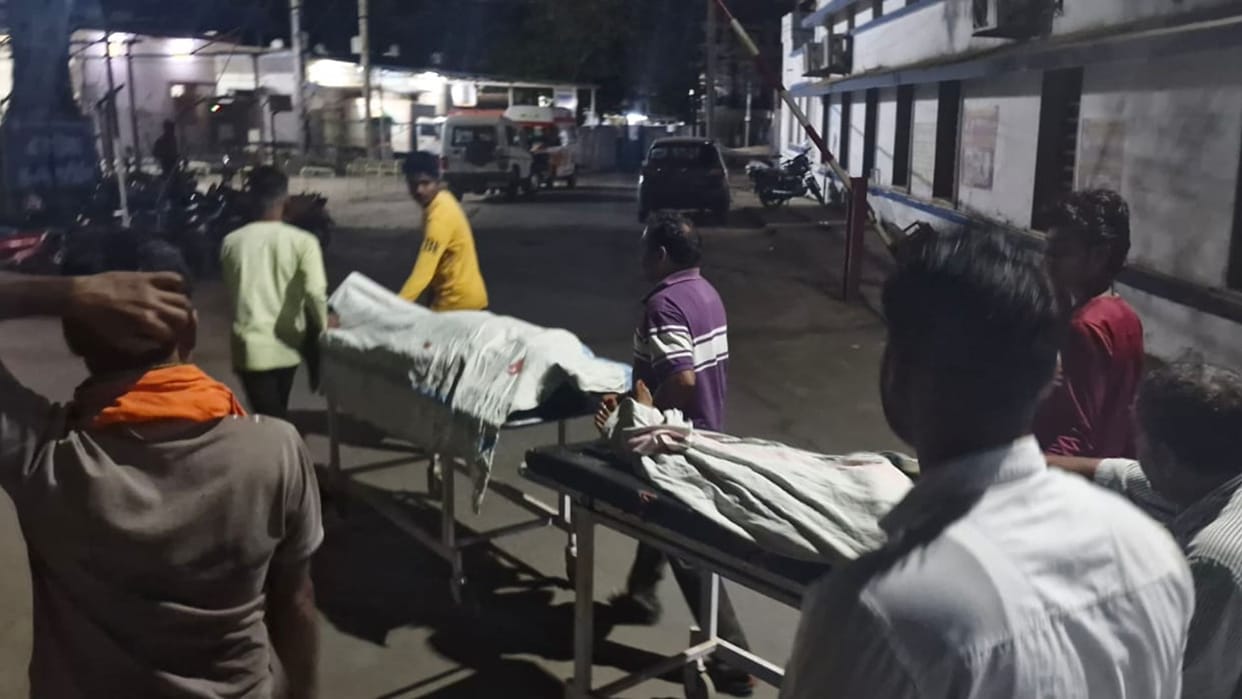 Bike riding mother and son die in damoh mp