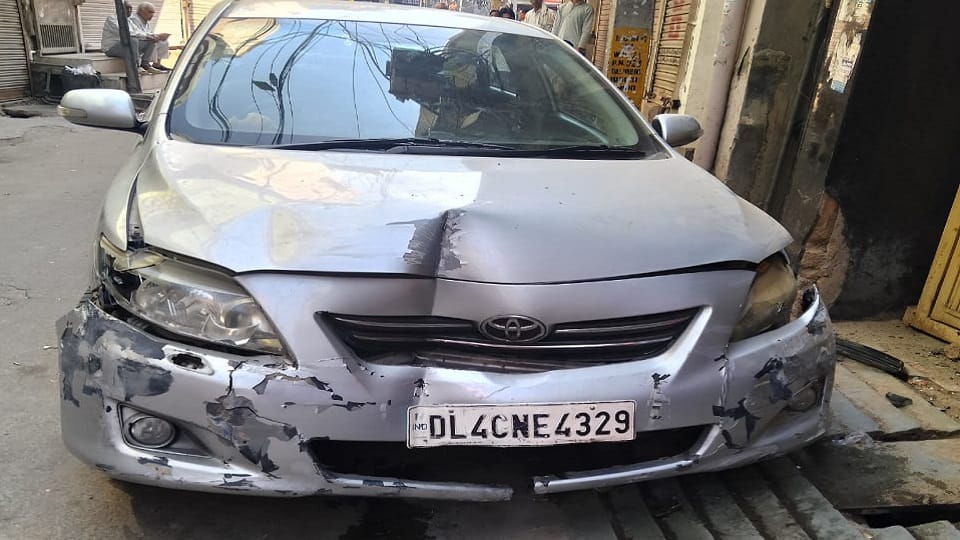 man hits old woman with car in Geeta Colony delhi dies on the spot