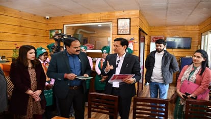 Kumaon Commissioner Deepak Rawat inaugurated Democracy Cafe in Bhowali