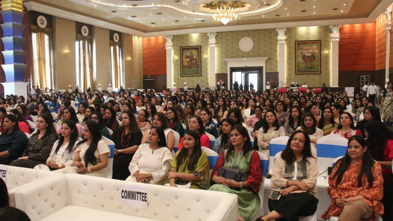 Sushmita Sen ficci flo event indore