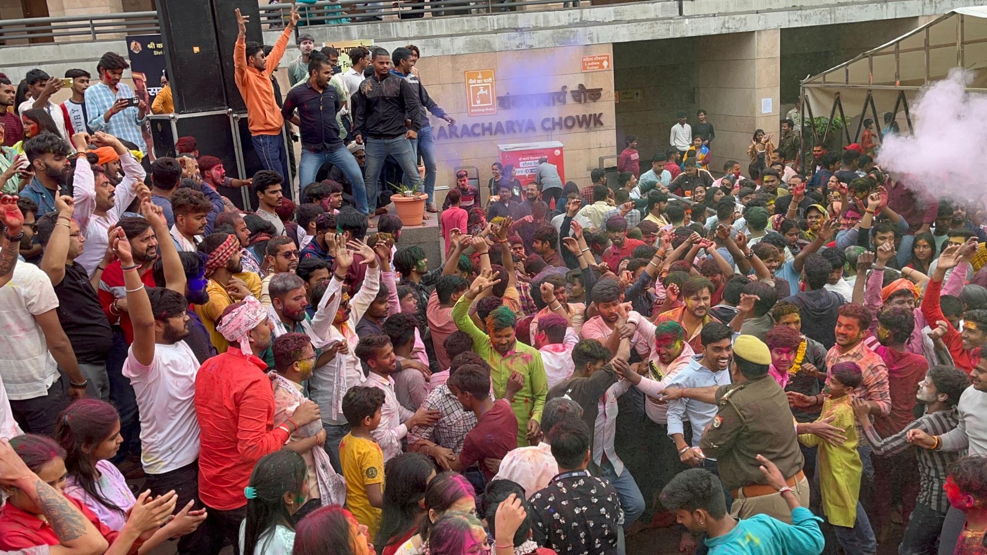 Rangbhari Ekadashi Crowd devotees at Vishwanath Dham to offer Gulal to Baba