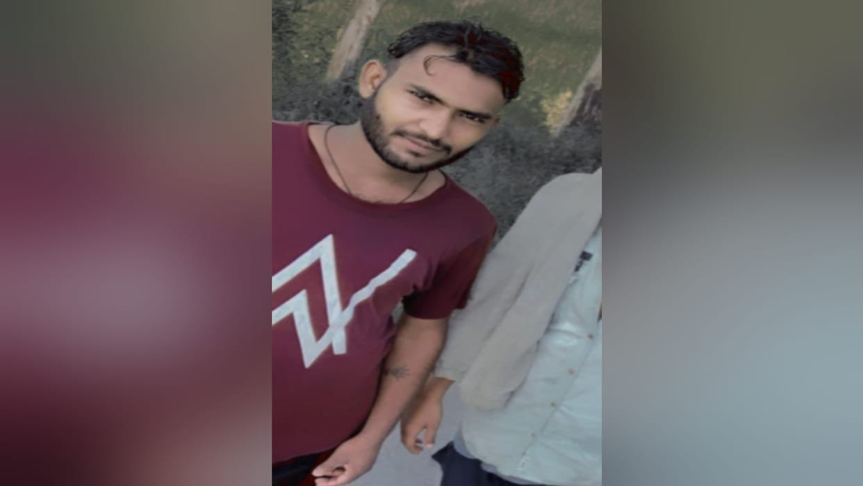 Dead body of a youth has found in house of girlfriend in Shamli