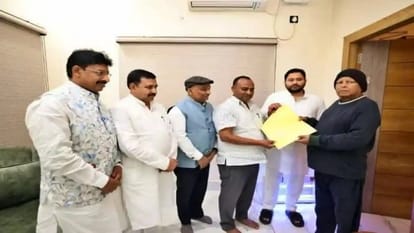 Bihar News : Lalu Yadav given election symbol abhay kushwaha for aurangabad lok sabha seat election 2024