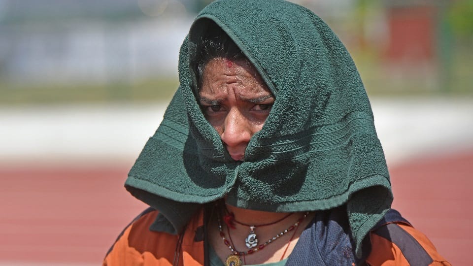 Mercury tops 40 deg C in several Odisha districts weather updates