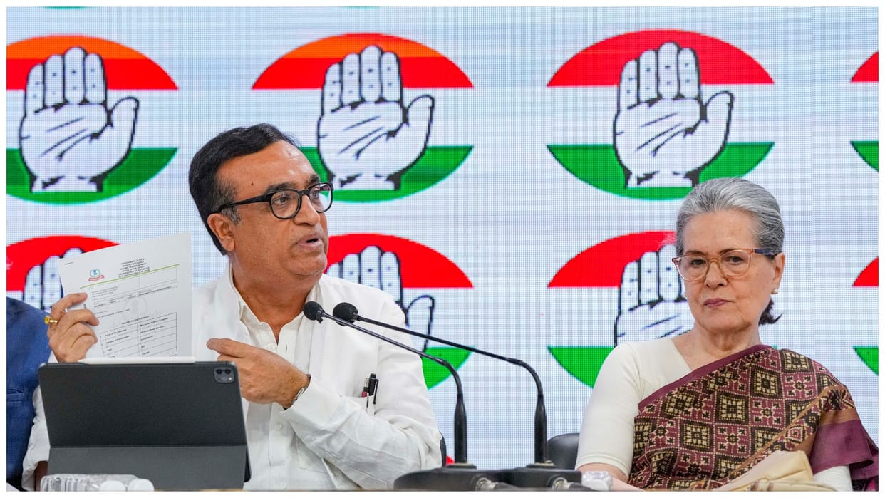 Congress candidates List is not being declared due to seizure of bank accounts crisis in contesting elections
