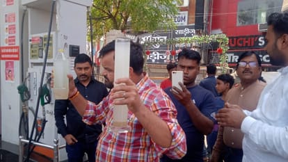 Uproar at petrol tank due to mixing of water in diesel-petrol, officials reached and took sample
