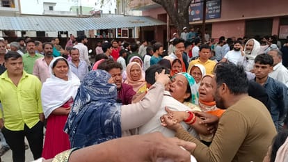 Incident in Pratapgarh: Furniture businessman shot dead, father stabbed in front of son
