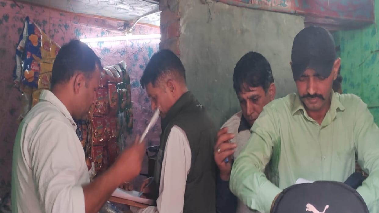 Home tax branch incharge and shopkeeper of Municipal Council arrested while taking bribe in Hansi