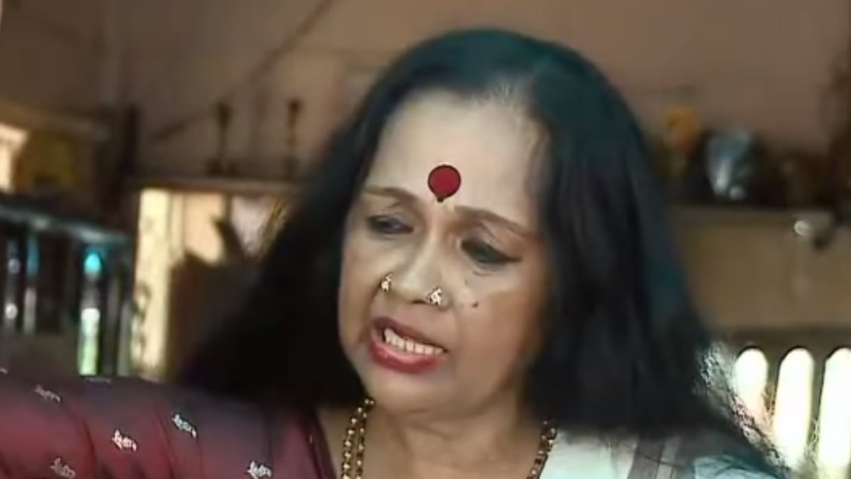 Mohiniyattam dancer Kalamandalam Sathyabhama Racist remark on fellow Artist sparked controversy deets inside