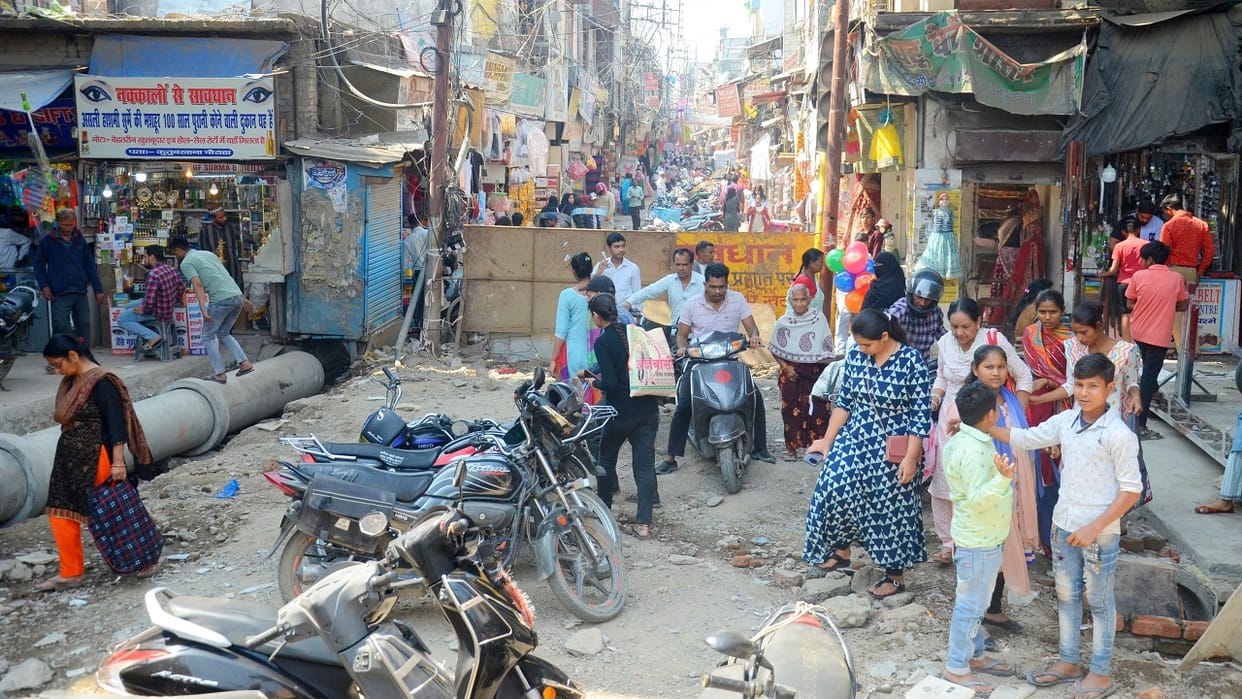 Qutubkhana-Kohadapir road will start before Holi in Bareilly