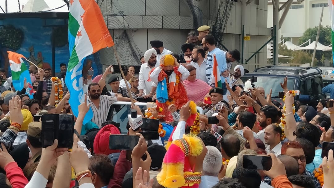 Former Minister Ch Lal Singh to arrive jammu after joining Congress in New Delhi