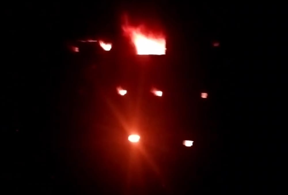 Fire in a tent house shop in Jamo thana kshetra in Amethi.