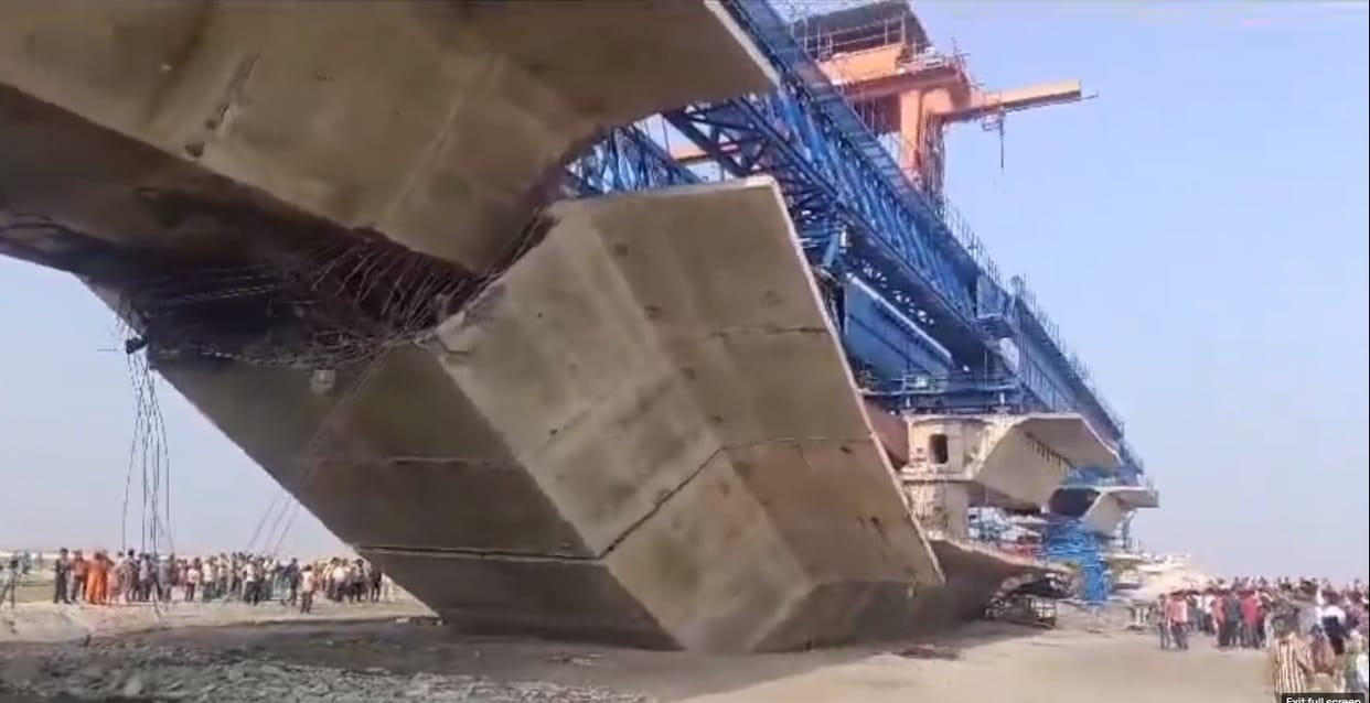 Bihar News: Accident in Supaul; The girder of the bridge over the Kosi river collapsed; many workers injured