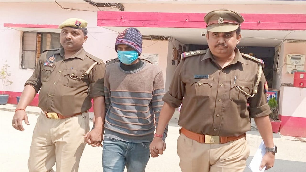 Budaun Double Murder Case Who is calling Sajid Is he not only conspirator Is the caller conspirator