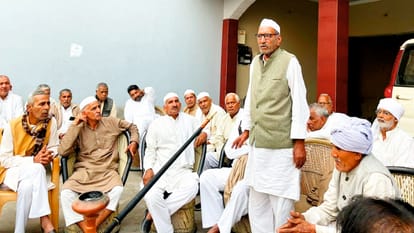Khap impression on elections: Candidates knocking the door of khap Chaudhary