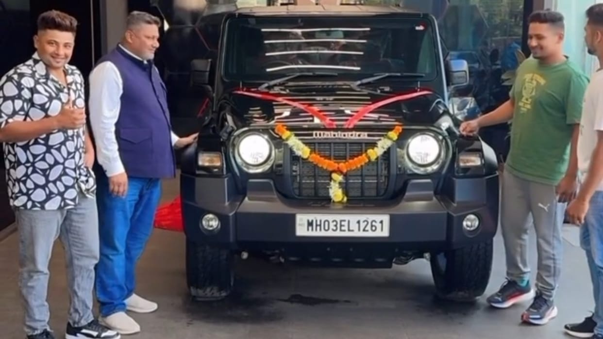ind vs eng Anand Mahindra completed his promise has gifted Thar car to Sarfaraz Khans father