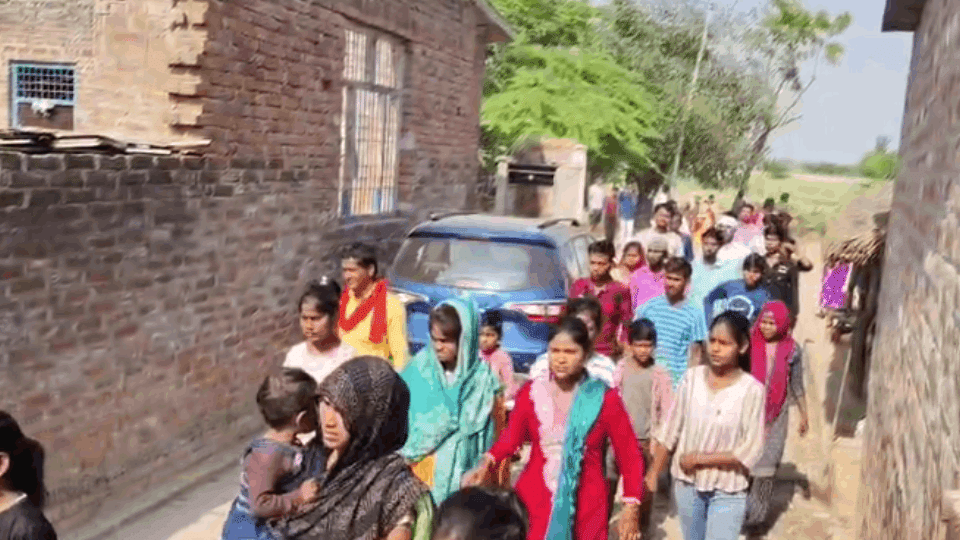 There was mourning in entire family due to death of two innocent children in Hardoi and Auraiya.