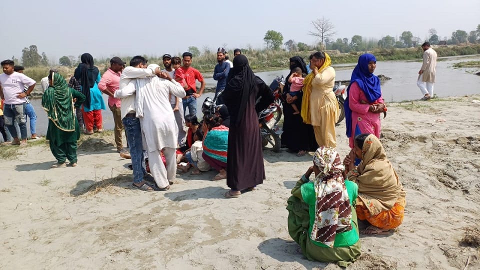 Brother and sister died due to drowning in the Gaula River in kichha